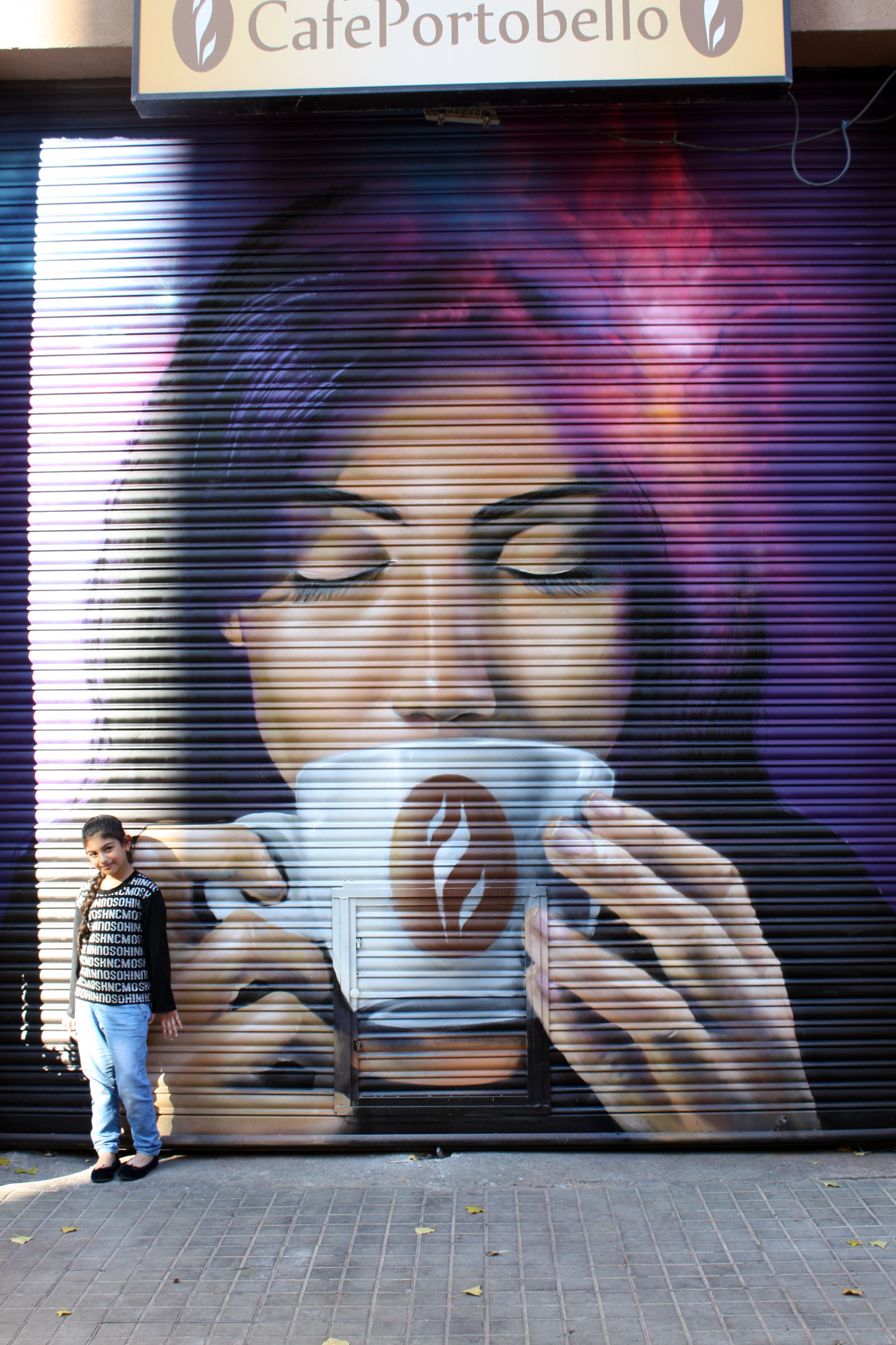 sara-penao-barcelona-mural-3